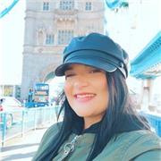 Laureata in Scienza e Tecnica della Mediazione Linguistica offre lezioni private e/o di gruppo a bambini/e delle scuole elementari, ragazzi/e delle scuole medie e superiori